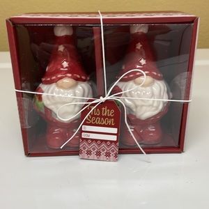 NWT Tis the Season Christmas Gnome Salt and Pepper Shakers. In Gift Box